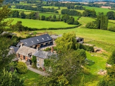 Holiday Retreats & Wellness Breaks in Herefordshire | One Off Places